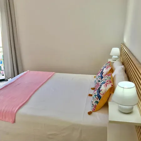 Ipanema Bedroom בית הארחה *